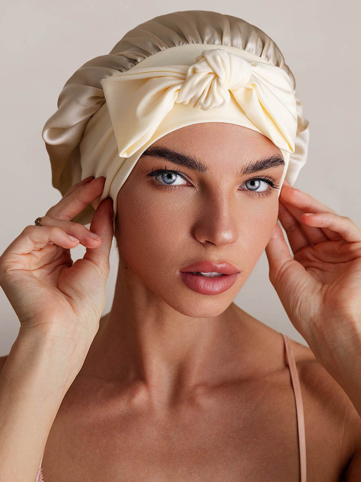 Reine Seide Schleifenbindung Seidenhaube