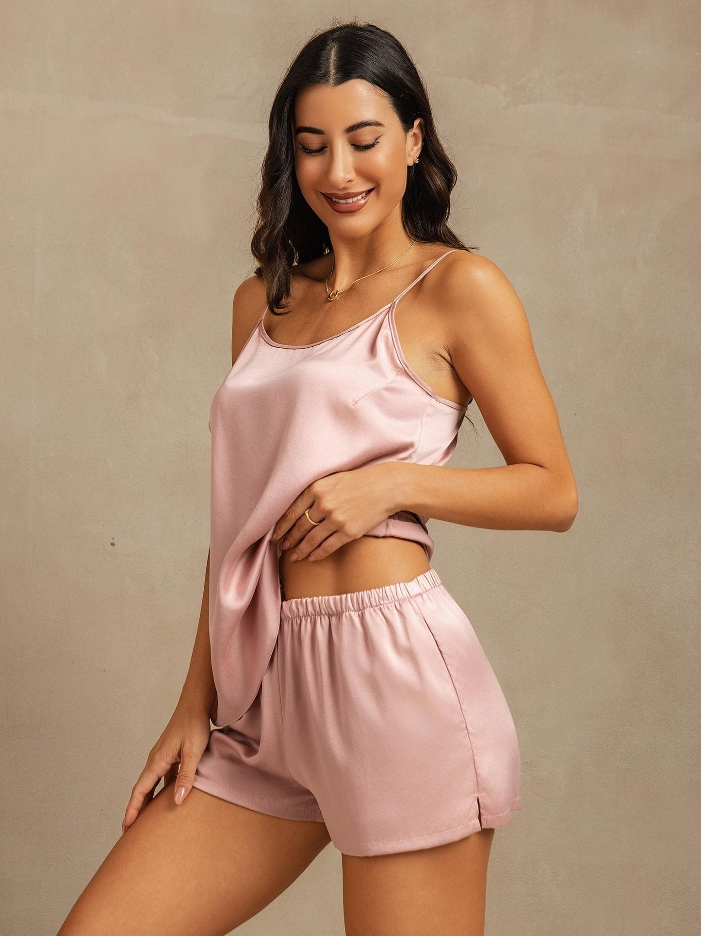 19 Momme Waschbare Seide Spaghetti-Träger Rundhalsausschnitt Camisole Set mit Seitentaschendesign