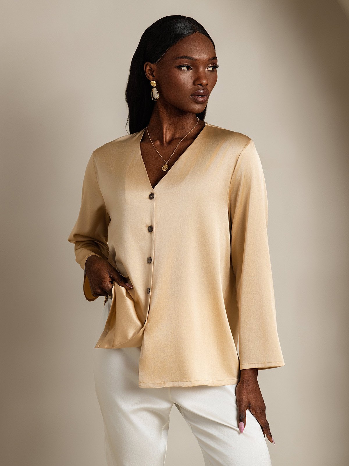 19Momme Seide Langärmelig V-Ausschnitt Hemd