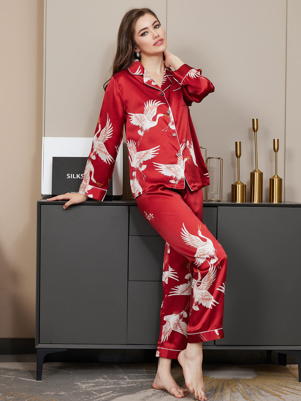 19Momme Damen Reines Seidenpyjama Set Mit Kranichdruck Und Langarm