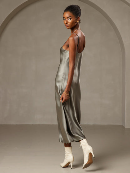 Langes Seiden-Nachthemd mit Spaghettiträgern