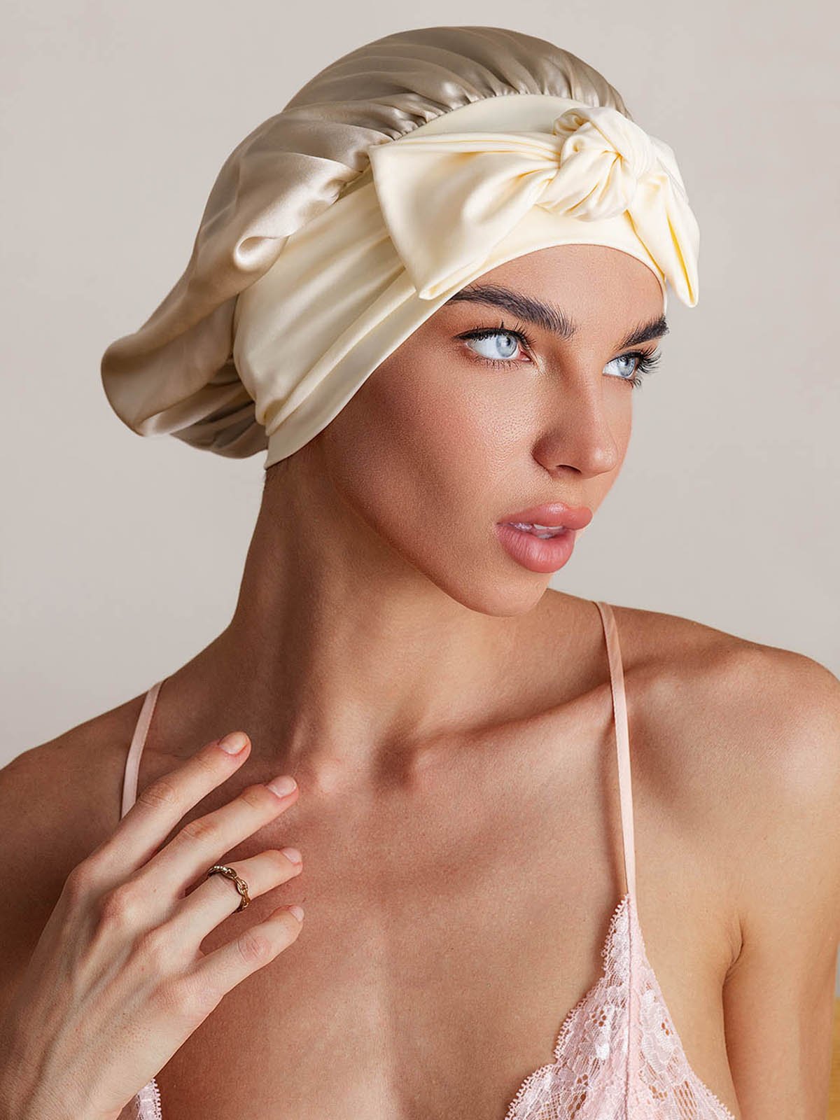 Reine Seide Schleifenbindung Seidenhaube