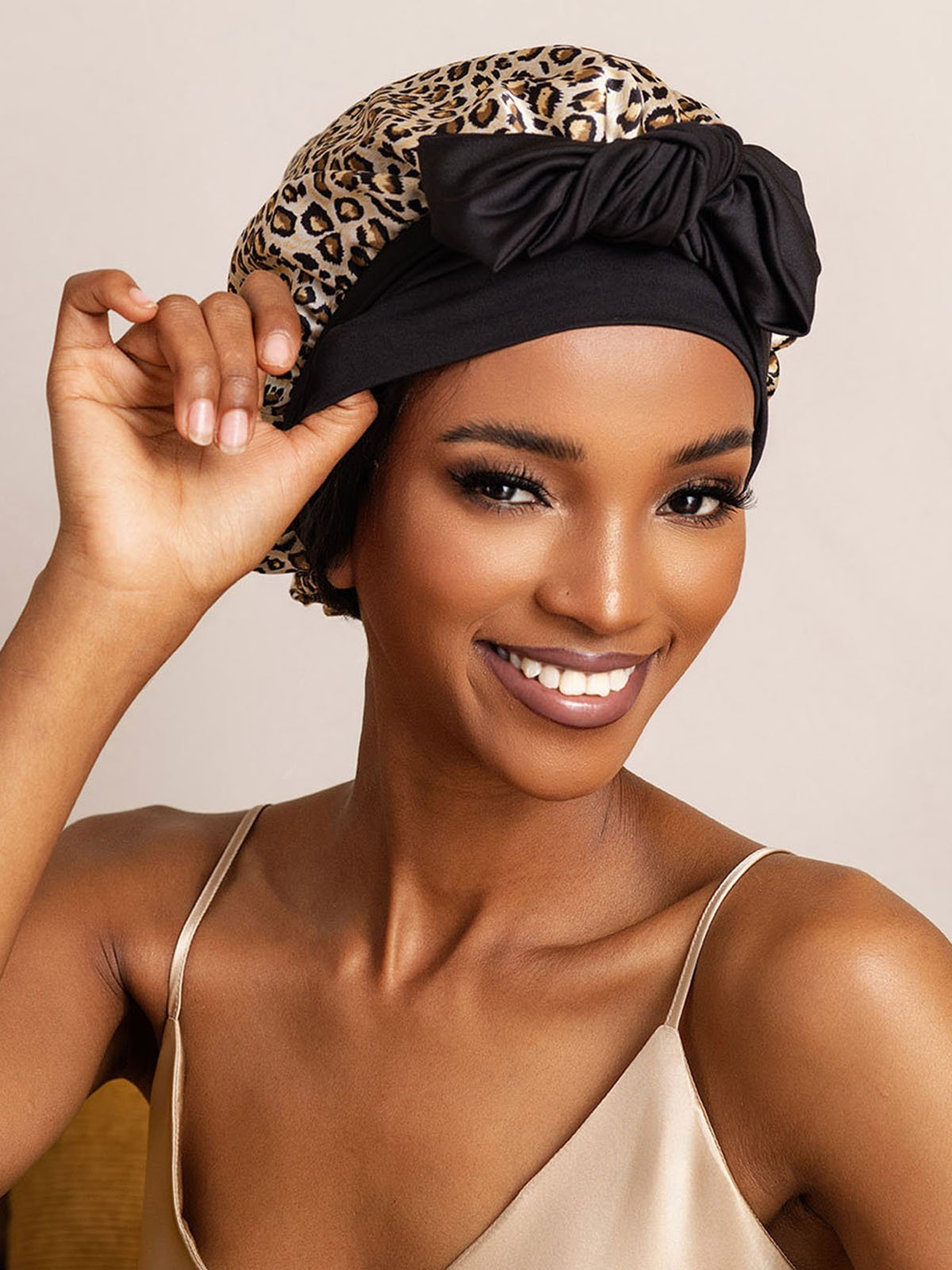 Reine Seide Schleifenbindung Seidenhaube