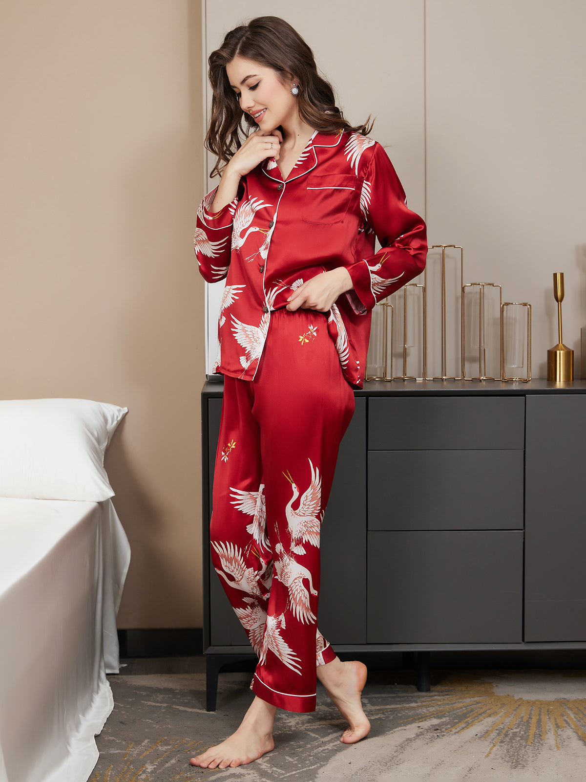 19Momme Damen Reines Seidenpyjama Set Mit Kranichdruck Und Langarm