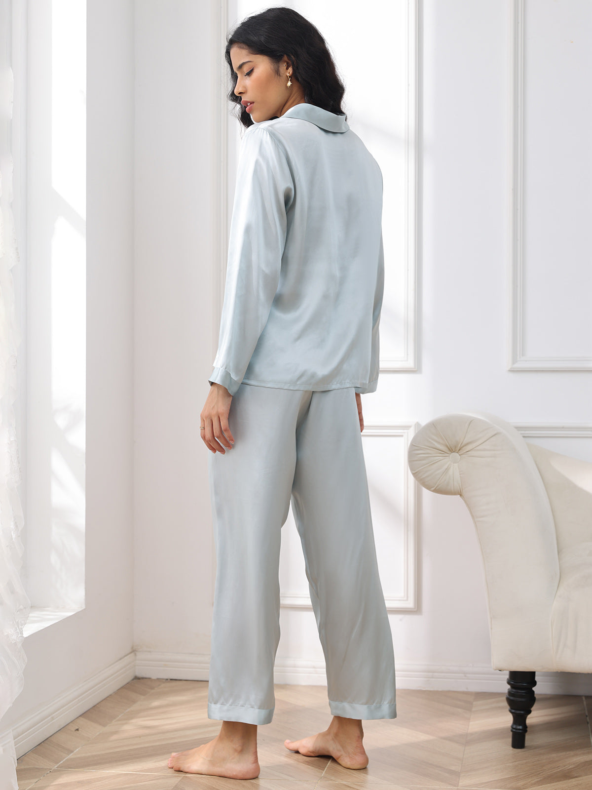 Reine Seide Knöpfe Damen Pyjamas