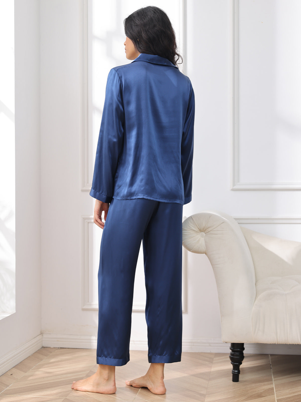 Reine Seide Knöpfe Damen Pyjamas