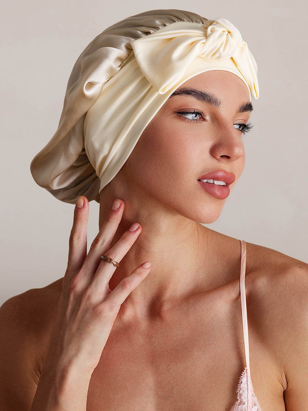 Reine Seide Schleifenbindung Seidenhaube